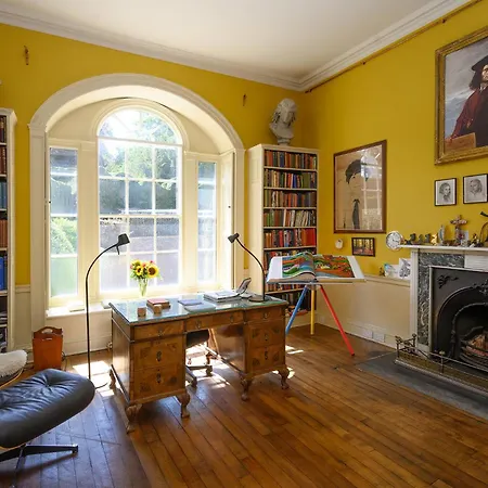 Hazel Chapel By Birch בית נופש